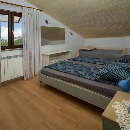 Jukic - Kst135 By Interhome * Kaštelir
