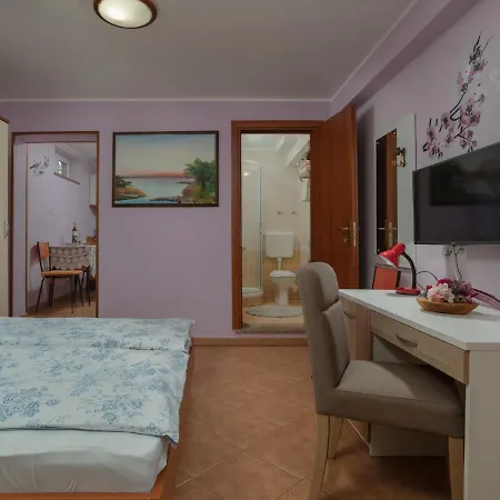 Appartamento Jukic-1 By Interhome Kaštelir